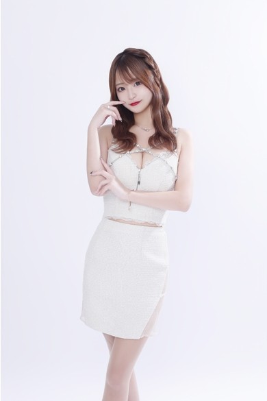 音ノ瀬 マナカプロフィール写真3